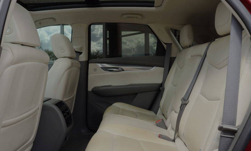 2017 Cadillac XT5 Luxury