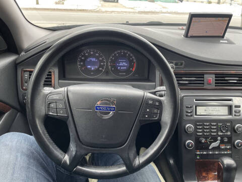 2010 Volvo V70 3.2