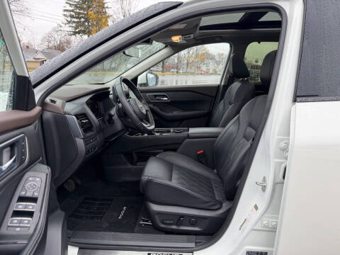 2023 Nissan Rogue Platinum