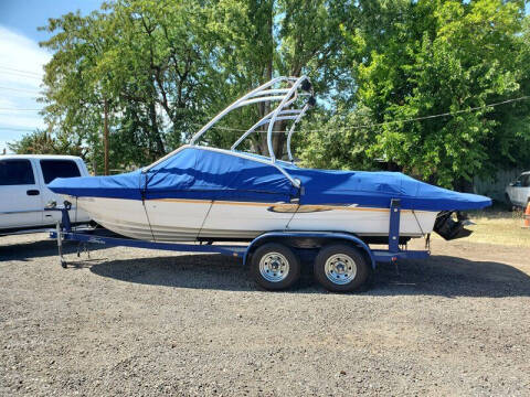 2004 Bayliner 2050
