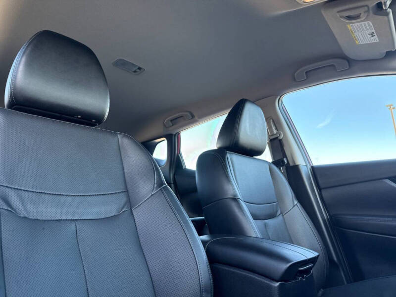 2022 Nissan Rogue Sport SL