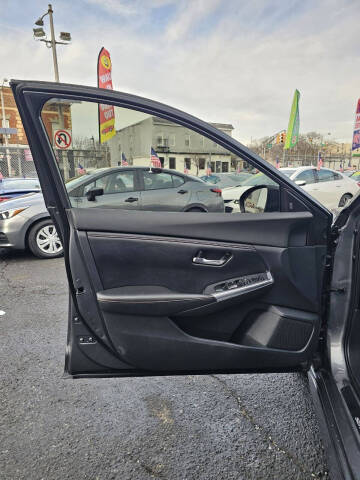 2020 Nissan Sentra SR