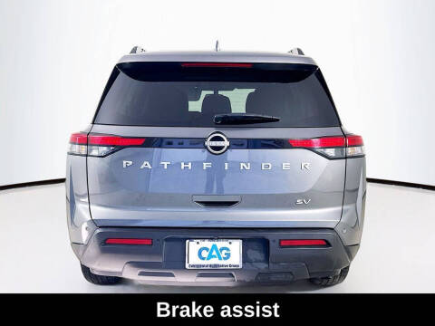 2024 Nissan Pathfinder SV