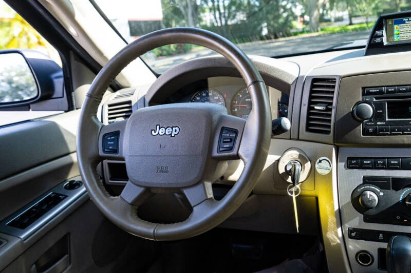 2005 Jeep Grand Cherokee Laredo