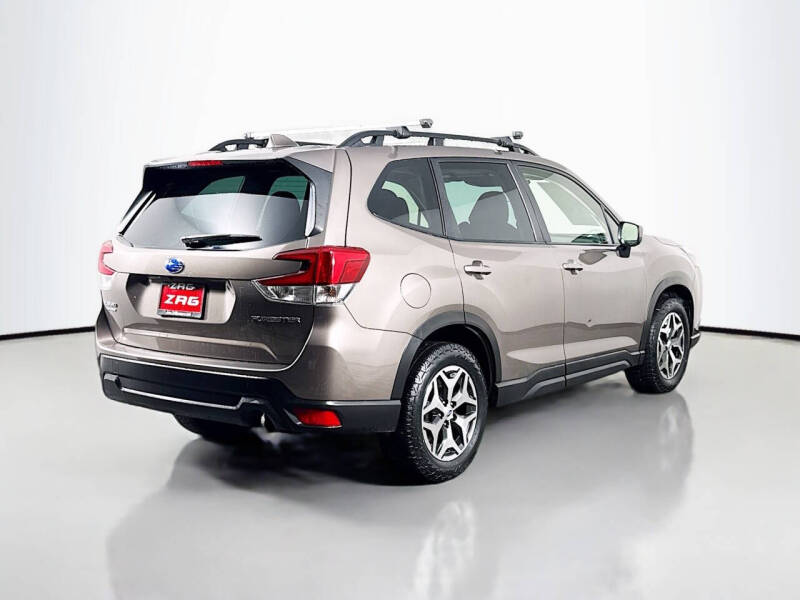2023 Subaru Forester Premium