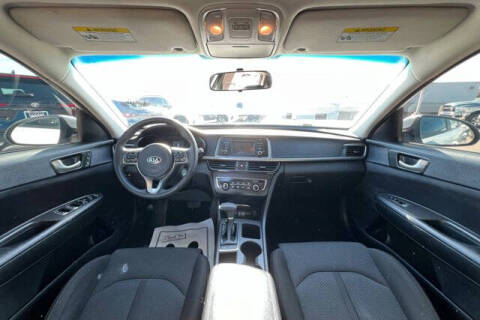 2017 Kia Optima LX