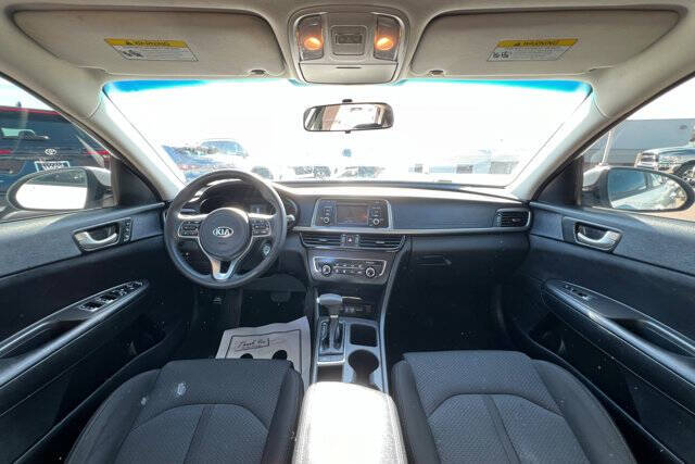 2017 Kia Optima LX