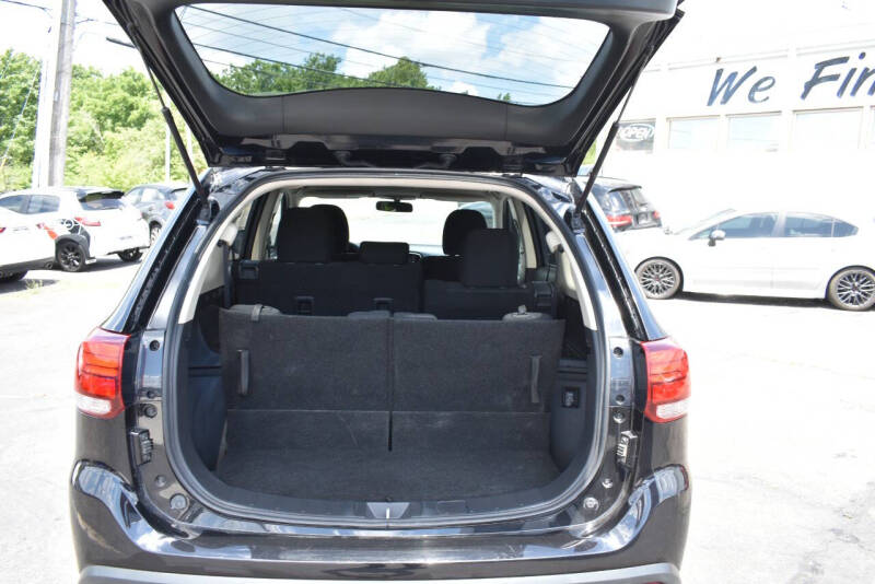 2018 Mitsubishi Outlander ES