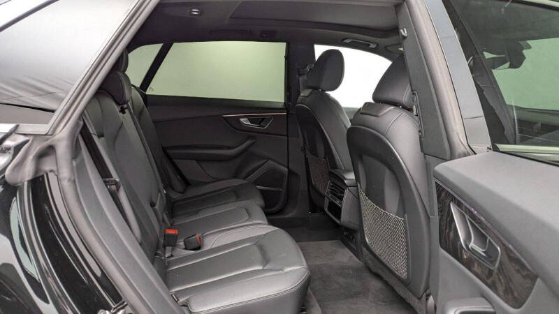 2022 Audi Q8 quattro Premium Plus 55 TFSI