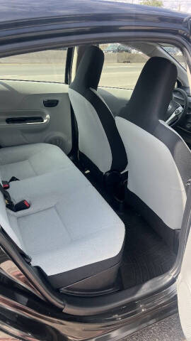 2014 Toyota Prius c Four
