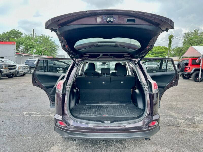 2018 TOYOTA RAV4 SUV / Crossover - $23,995