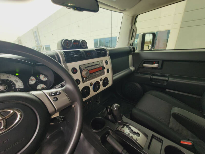 2012 Toyota FJ Cruiser