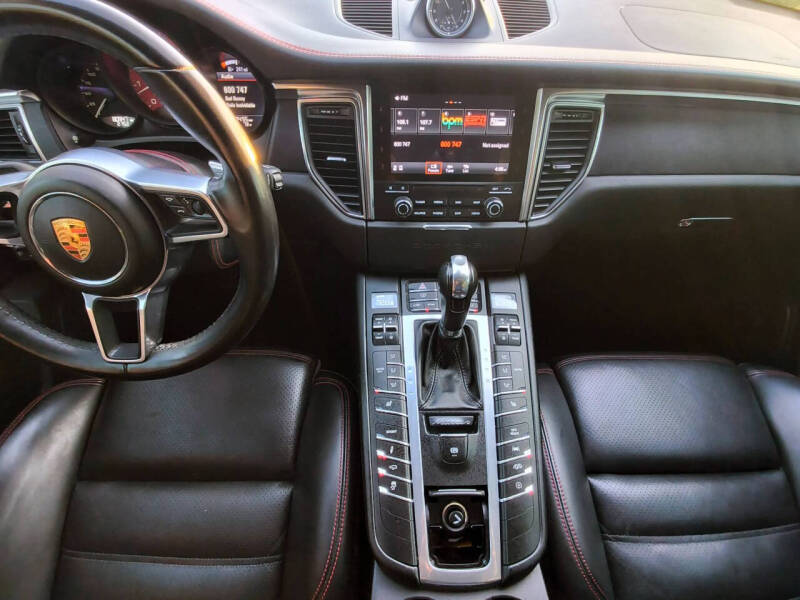 2018 Porsche Macan GTS