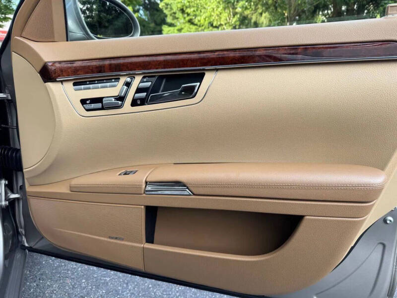 2007 Mercedes-Benz S-Class S 550