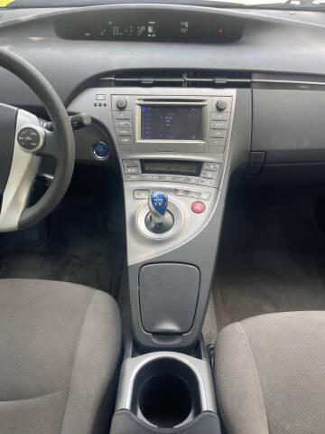 2015 Toyota Prius Three