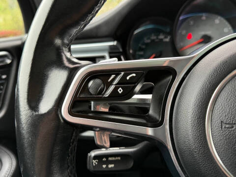 2015 Porsche Macan S