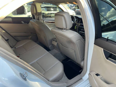 2012 Mercedes-Benz C-Class C 300 Luxury 4MATIC