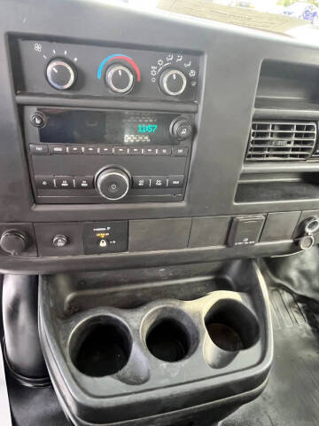 2017 GMC Savana 2500