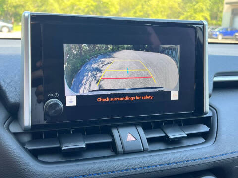 2023 Toyota RAV4 Hybrid SE