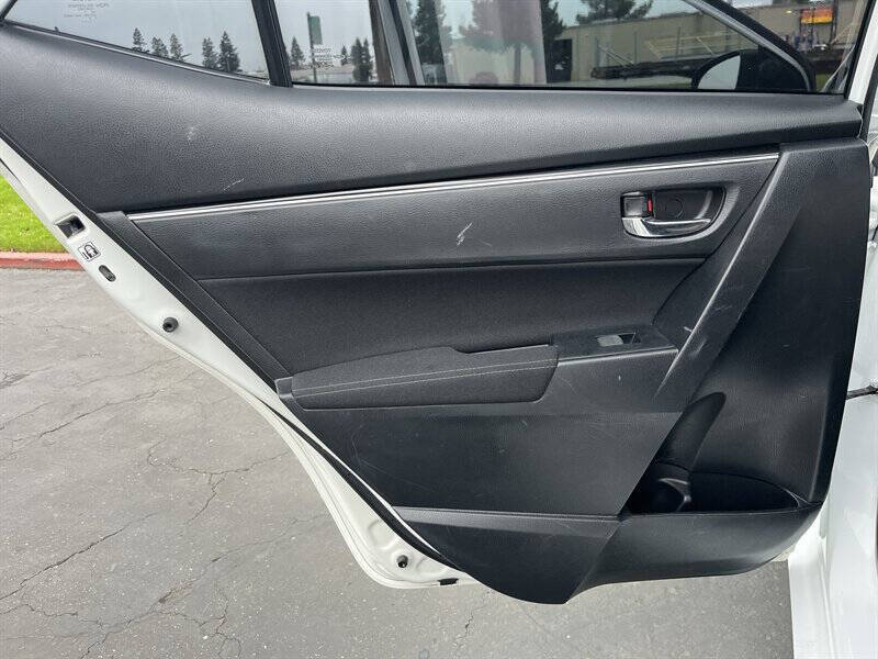 2017 Toyota Corolla LE