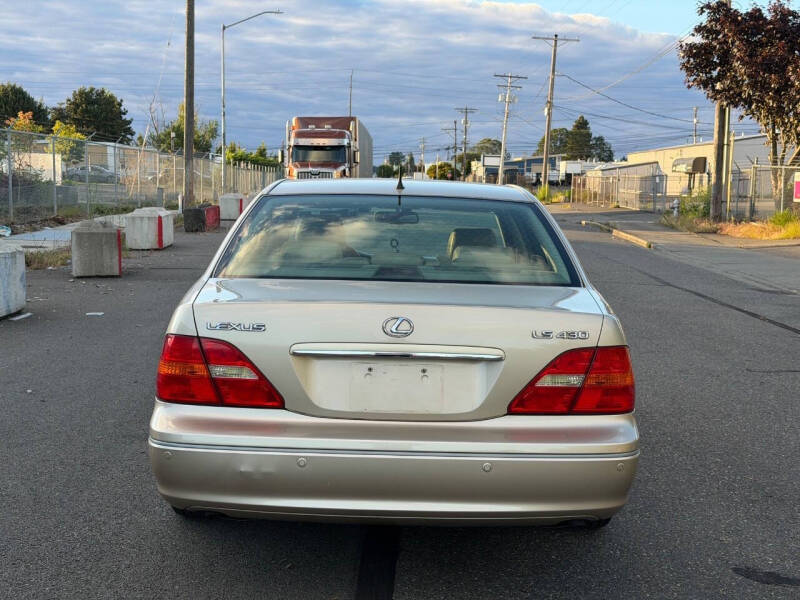 2003 Lexus LS 430