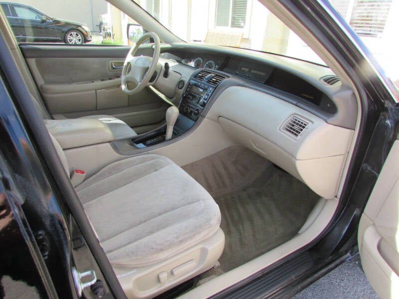 2001 Toyota Avalon XLS photo 14