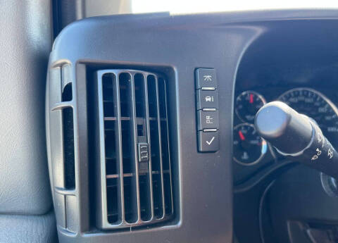 2024 Chevrolet Express 2500