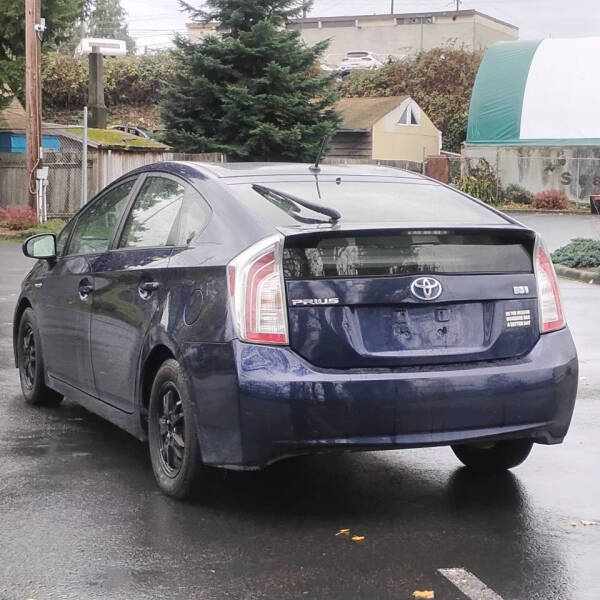 2013 Toyota Prius Four