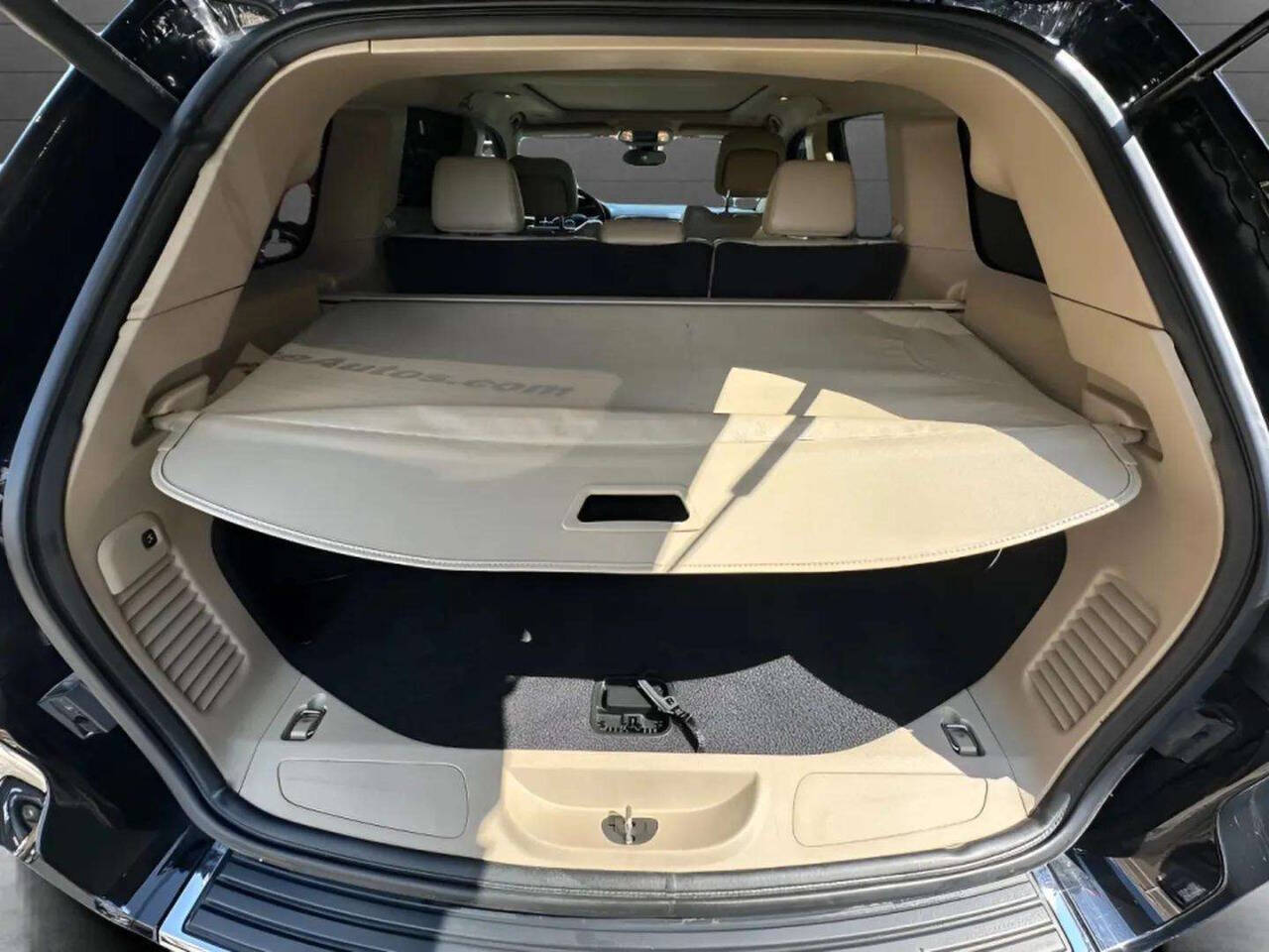 JeepGrand Cherokee35