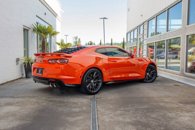 2019 Chevrolet Camaro 10