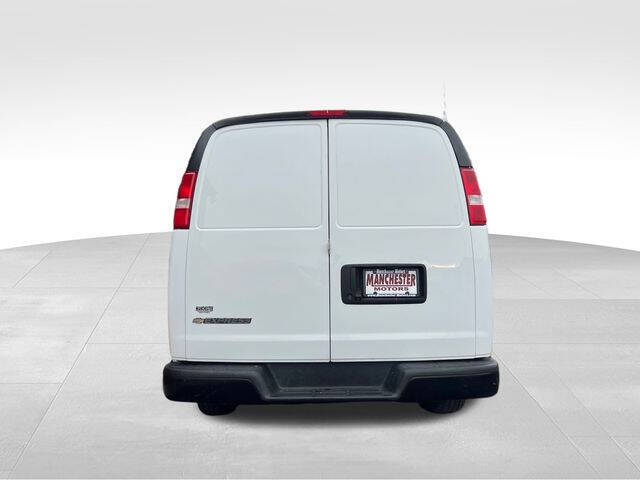 2021 Chevrolet Express 2500