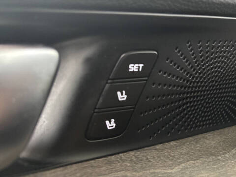 2022 Kia K5 EX