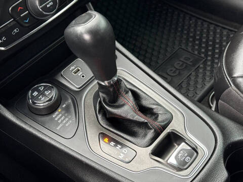 2020 Jeep Cherokee Trailhawk