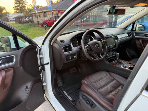 2013 Volkswagen Touareg TDI Lux