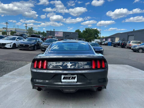 2017 Ford Mustang V6