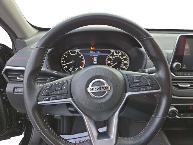 2022 Nissan Altima 2.5 SR