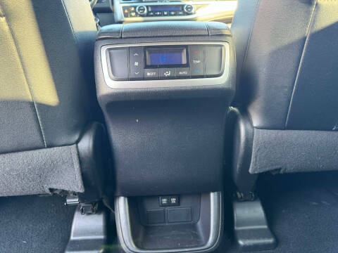 2018 Toyota Highlander LE