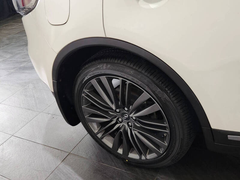 2017 Infiniti QX70