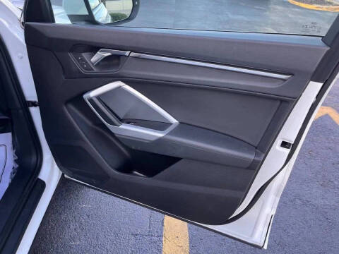 2019 Audi Q3 quattro Premium 45 TFSI