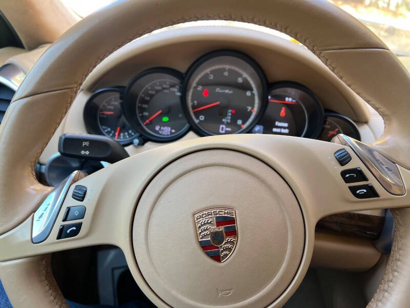 2013 Porsche Cayenne Turbo