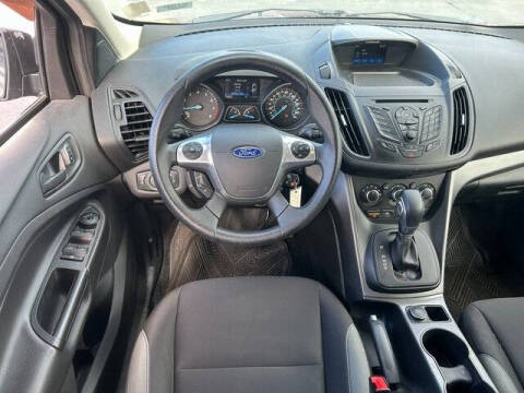 2016 Ford Escape S