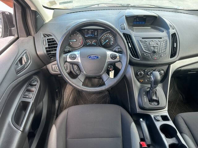 2016 Ford Escape S