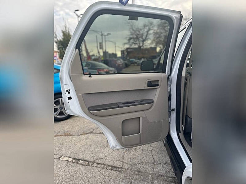 2011 Ford Escape XLT