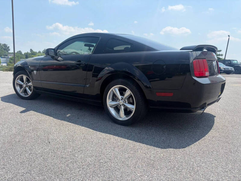 2009 Ford Mustang GT Deluxe