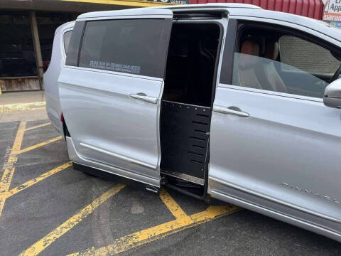 2024 Chrysler Pacifica Pinnacle