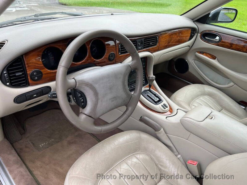 2000 Jaguar XJ-Series XJ8