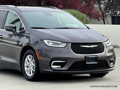 2021 Chrysler Pacifica Touring L