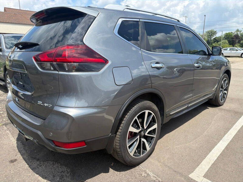 2020 Nissan Rogue SV