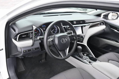 2019 Toyota Camry Hybrid LE