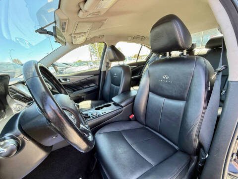 2014 Infiniti Q50 Premium